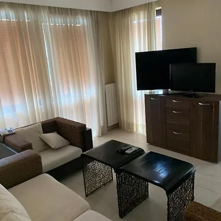Oasis Vip Club, Apartment